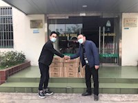 有备无患迎开学 爱心人士来助力