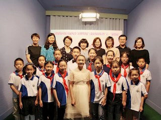 宝小外语节，缤纷显韵彩 