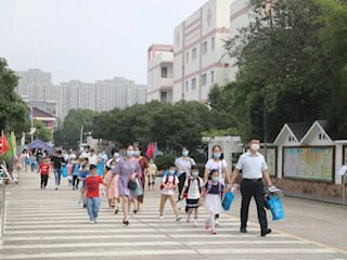 秋风送爽季，梦想启航时