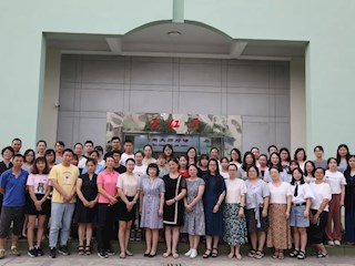 青蓝同心育桃李，师徒结对匠心传