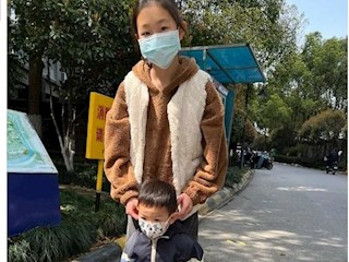 【“五自”争章】居家我能行  “五自”同争章（十五）