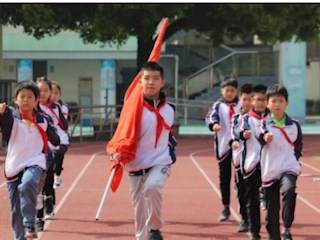 【凌霄新闻台】我是光荣的旗手