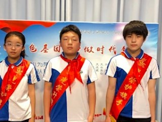 【凌霄新闻台】我是光荣的旗手