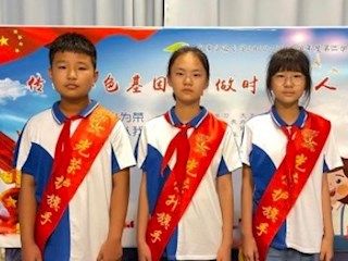 【凌霄新闻台】我是光荣的旗手——宝带实小2022-2023学年第二学期第二十周升旗手、护旗手介绍