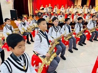 【凌霄新闻台】璀璨童年“像花儿一样绽放”