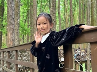 【凌霄新闻台】妙笔生花成佳作，硕果飘香盈满枝