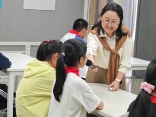 【凌霄新闻台】青春不烦恼，与心灵对话的成长必修课