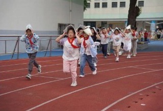 【凌霄新闻台】以演筑防，安全“童”行 ——吴中区宝带实验小学开展防震减灾疏散演练活动